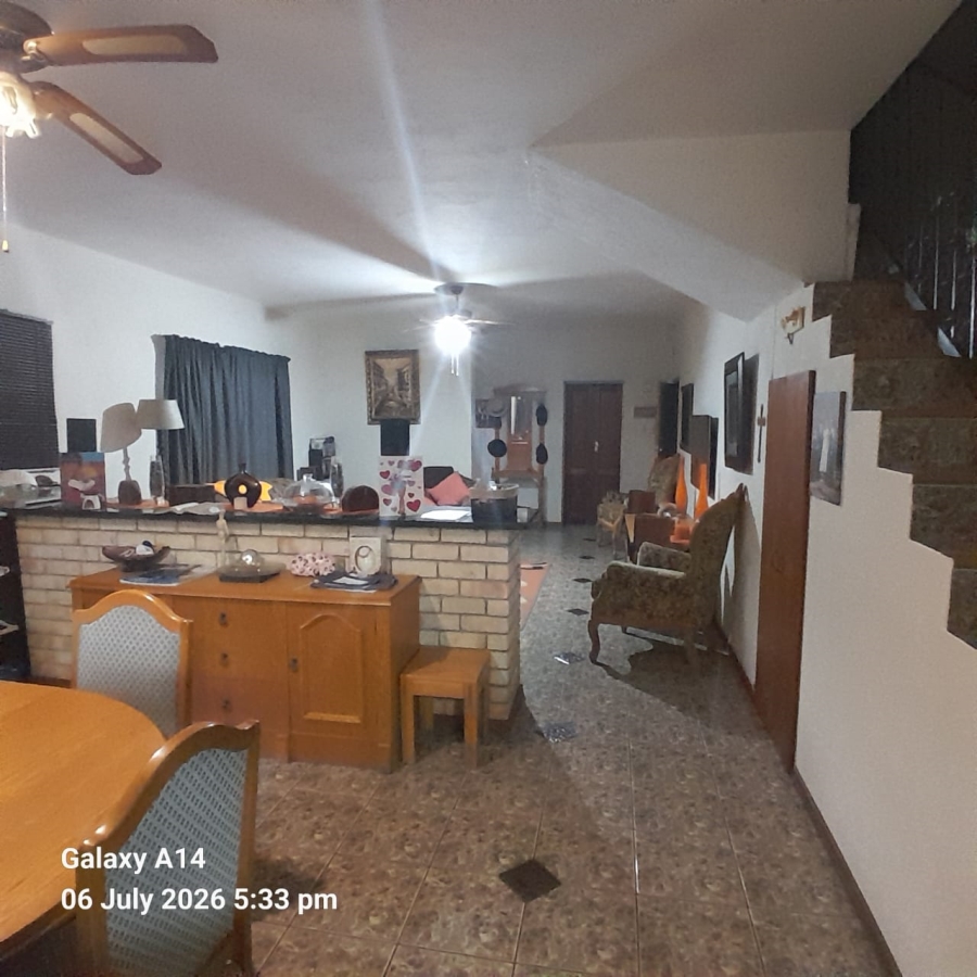 3 Bedroom Property for Sale in Safari Gardens North West